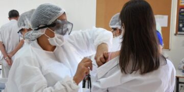 2,4 mil pessoas já receberam segunda dose da vacina contra covid-19