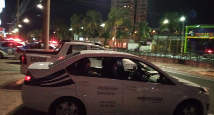 Prefeitura intensifica fiscalização e mais de 60 estabelecimentos são vistoriados