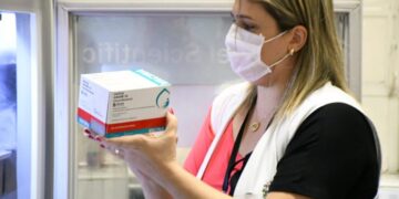 Saúde amplia vacinação contra covid-19 para maiores de 55 anos na semana que vem