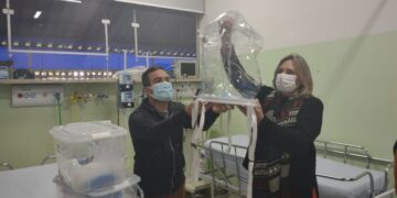 Prefeitura acompanha entrega de capacetes de respiração à UPA e ao Hospital Emílio Carlos