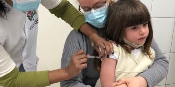 Secretaria de Saúde promove campanha para atualização de cadernetas de vacinação