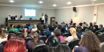 Agosto Dourado: Mais Informação e Acolhimento