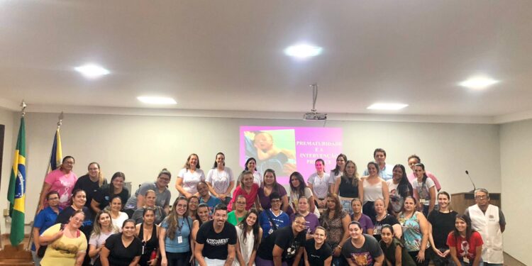 Novembro Roxo: Conscientização da prematuridade é tema de capacitação para os profissionais de saúde