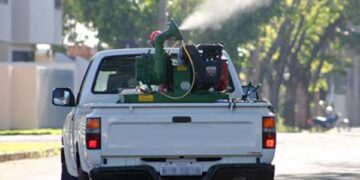 Saúde segue cronograma de nebulização veicular noturna contra o Aedes