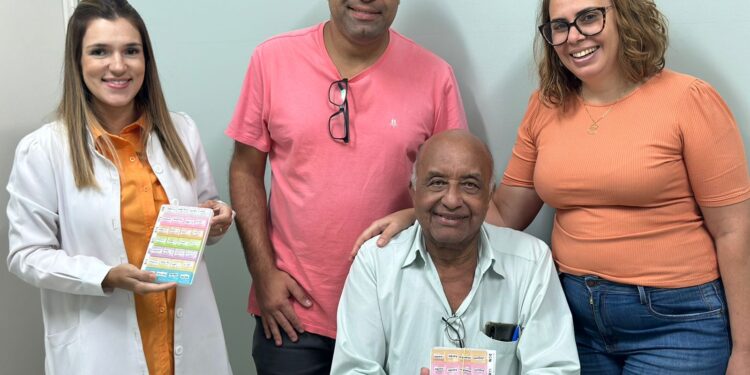 Unidades de Saúde contam com caixas ilustradas para auxiliar pacientes no consumo correto dos medicamentos