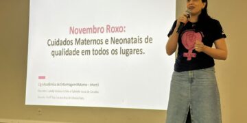 Novembro Roxo: Evento reúne gestantes e profissionais de saúde para conscientização da prematuridade