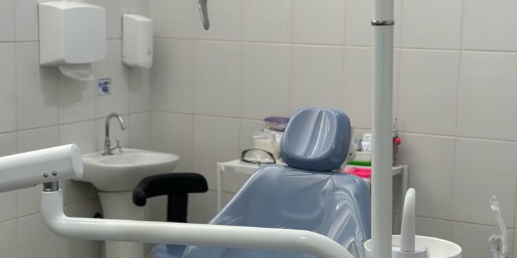 Saúde adquire novas cadeiras odontológicas