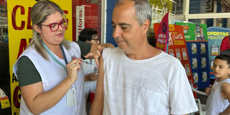 Saúde realizará vacinação itinerante contra a gripe neste sábado