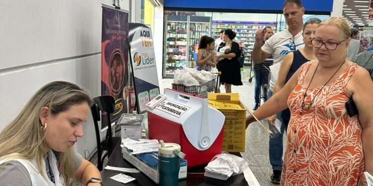 Sábado tem plantão da vacinação itinerante contra a gripe